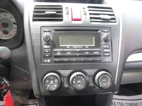 Used 2013 Subaru Impreza 2.0i AWD/4WD image 22