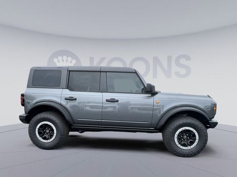 New 2025 Ford Bronco Badlands w/ Sasquatch Package AWD/4WD image 17