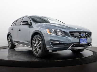 Used 2017 Volvo V60 T5 Cross Country Platinum