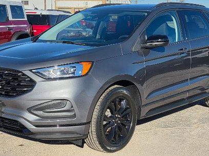 Certified 2022 Ford Edge SE w/ Black Appearance Package