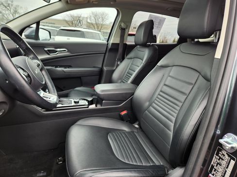 Used 2023 Kia Sportage SX image 11