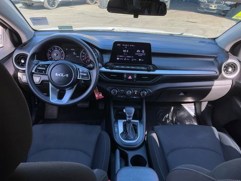 Used 2022 Kia Forte Sedan image 17