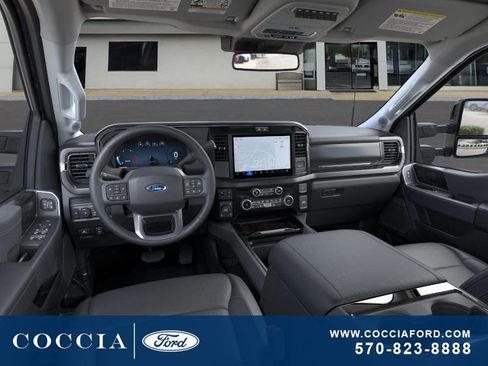 New 2026 Ford F250 Lariat w/ Black Appearance Package image 9