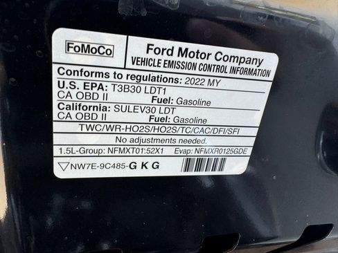 Used 2022 Ford Escape SE image 30