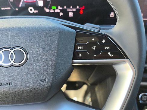 New 2025 Audi Q5 Premium image 21