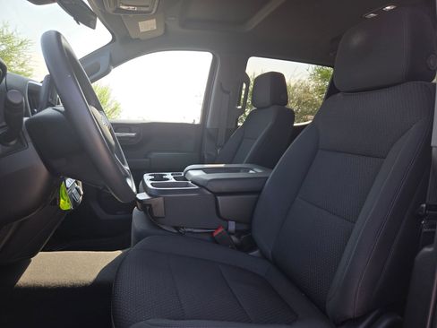 Used 2021 Chevrolet Silverado 1500 Custom Trail Boss w/ LPO, Dark Essentials Package AWD/4WD image 10