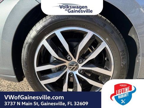 Certified 2025 Volkswagen Jetta SE image 27