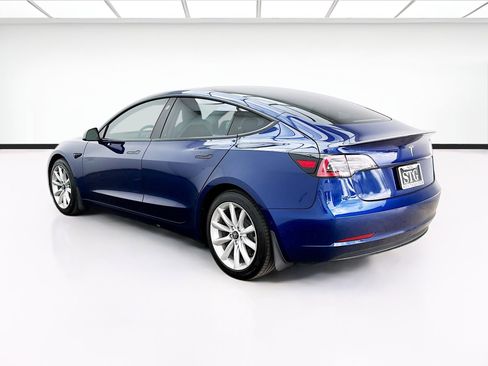 Used 2021 Tesla Model 3 Standard Range Plus RWD image 6