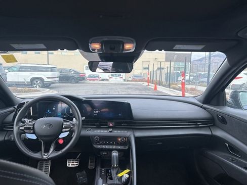 Used 2025 Hyundai Elantra N image 26