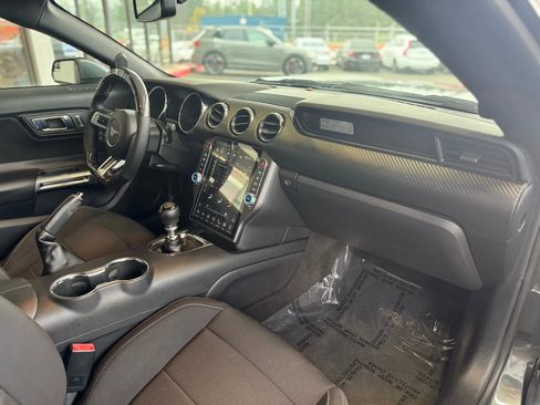 Used 2015 Ford Mustang Coupe image 7