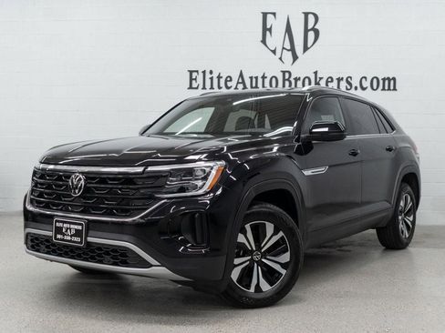 Used 2024 Volkswagen Atlas Cross Sport SE AWD/4WD image 1