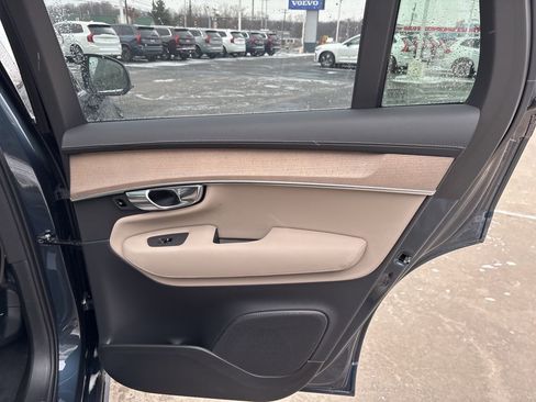 New 2026 Volvo XC90 B6 Plus w/ Protection Package Premier AWD/4WD image 46