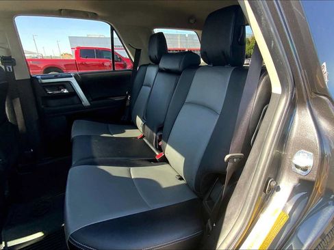 Used 2023 Toyota 4Runner SR5 Premium w/ Moonroof Package AWD/4WD image 21