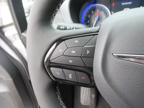 New 2026 Chrysler Pacifica Limited w/ S Appearance Package FWD image 20