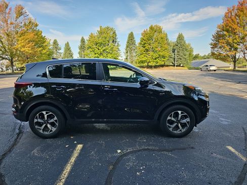Used 2020 Kia Sportage LX AWD/4WD image 7