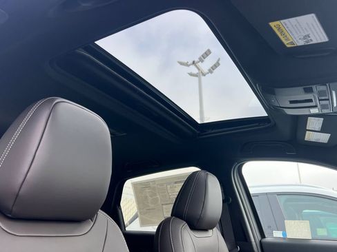 New 2025 MAZDA CX-5 Signature image 18