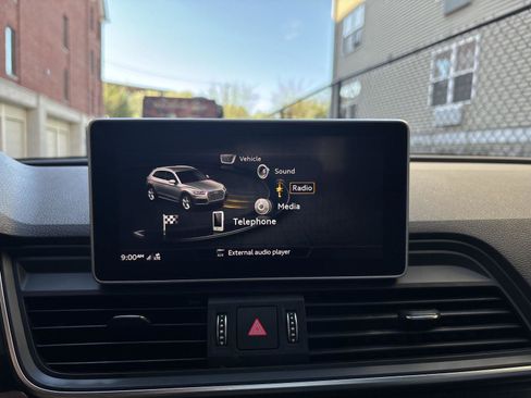 Used 2018 Audi Q5 2.0T Premium image 17