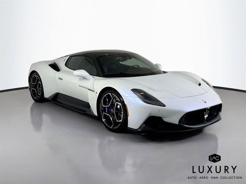 Used 2023 Maserati MC20 Coupe image 4