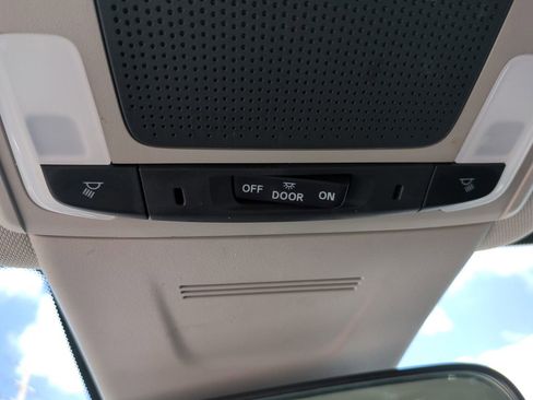 Used 2023 Honda CR-V LX image 21