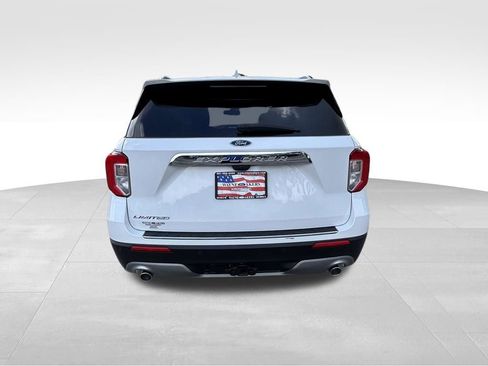 Used 2024 Ford Explorer Limited w/ Limited Technology Package RWD image 5