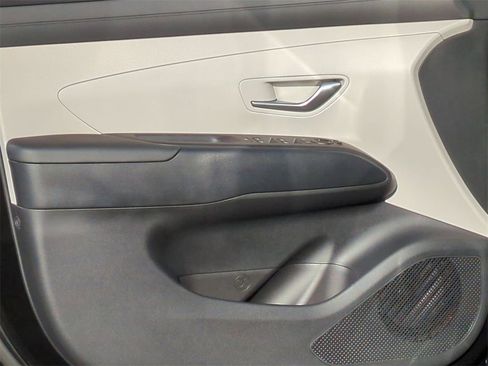 Certified 2025 Hyundai Tucson SEL image 10