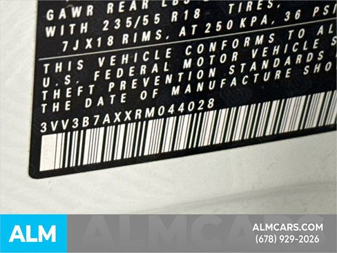 Used 2024 Volkswagen Tiguan SE image 38