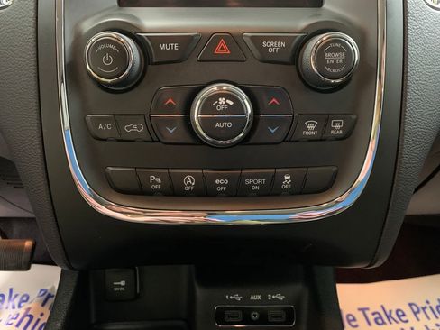 Used 2018 Dodge Durango SXT w/ Quick Order Package 2BB AWD/4WD image 29
