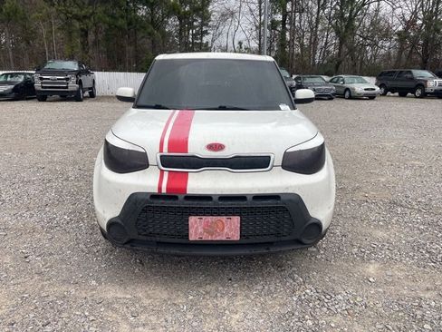 Used 2016 Kia Soul image 2
