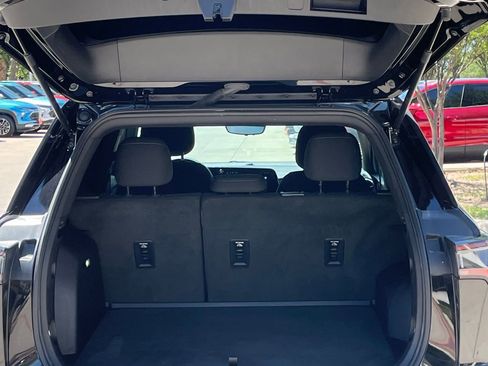 Used 2025 Chevrolet Equinox LT w/ Safety and Technology Package image 25