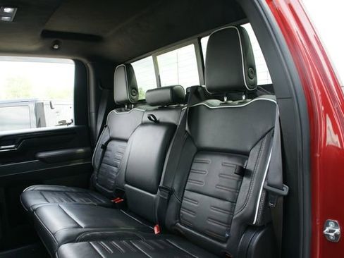 Used 2024 GMC Sierra 2500 AT4X AWD/4WD image 31