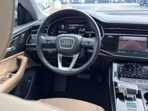 Used 2022 Audi Q8 Premium Plus image 25
