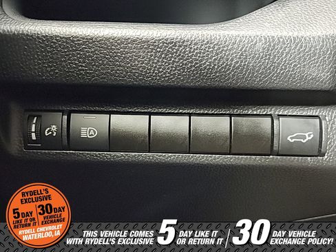 Used 2025 Toyota RAV4 XLE Premium image 35