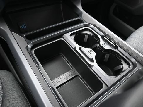 New 2026 Ford F250 XLT w/ XLT Premium Package AWD/4WD image 32