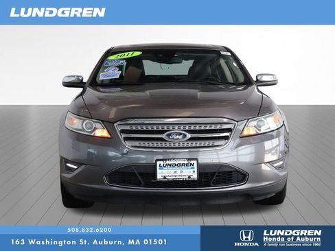 Used 2011 Ford Taurus Limited w/ 302A Rapid Spec Order Code FWD image 2