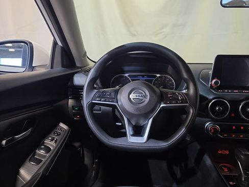 Used 2023 Nissan Sentra SV FWD image 11