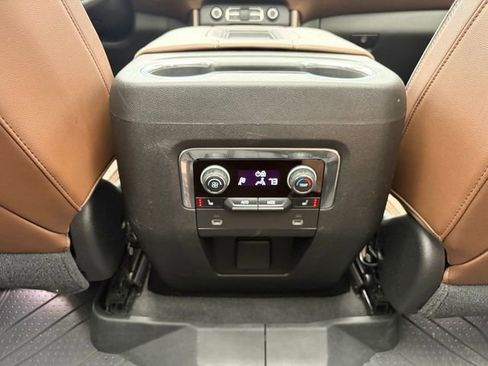 Used 2021 Chevrolet Tahoe High Country w/ Premium Package AWD/4WD image 26