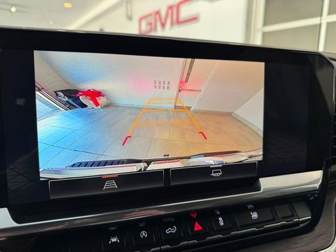 Certified 2026 GMC Sierra 1500 SLT AWD/4WD image 21