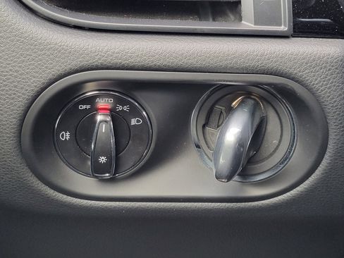 Certified 2025 Porsche Macan image 21