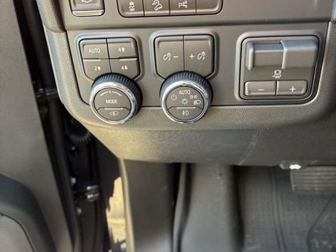 New 2026 Chevrolet Tahoe High Country image 21