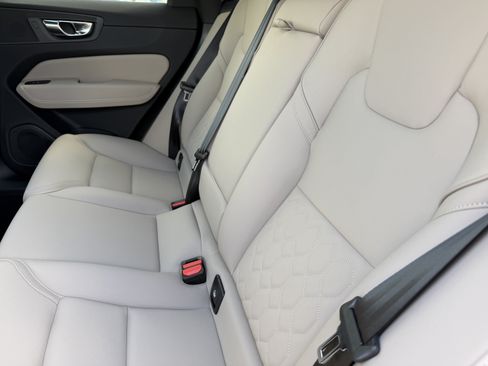 New 2026 Volvo XC60 B5 Core AWD/4WD image 16