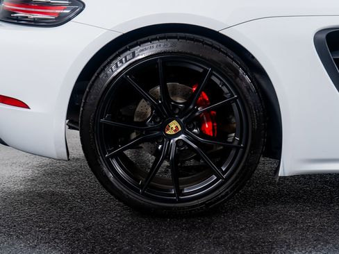 Used 2022 Porsche 718 Boxster S image 10