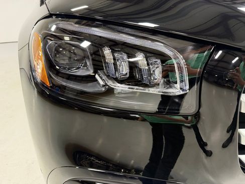 Used 2026 Mercedes-Benz GLS 450 4MATIC image 10