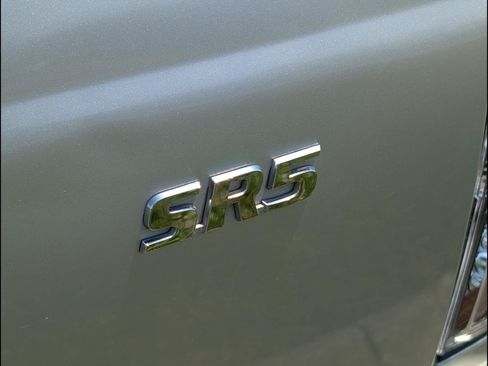 Used 2000 Toyota 4Runner SR5 RWD image 8
