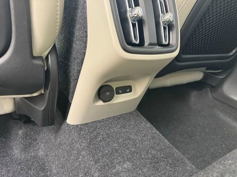 New 2026 Volvo XC40 B5 Ultra w/ Climate Package image 9