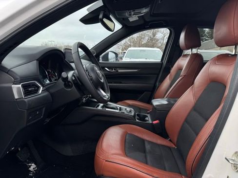 Used 2024 MAZDA CX-5 Carbon Edition image 17
