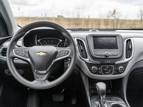Used 2022 Chevrolet Equinox LT FWD image 15