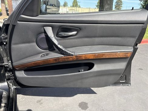 Used 2011 BMW 328i Sedan RWD image 39