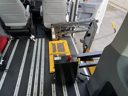 Used 2019 Ford Transit 150 XL RWD image 31