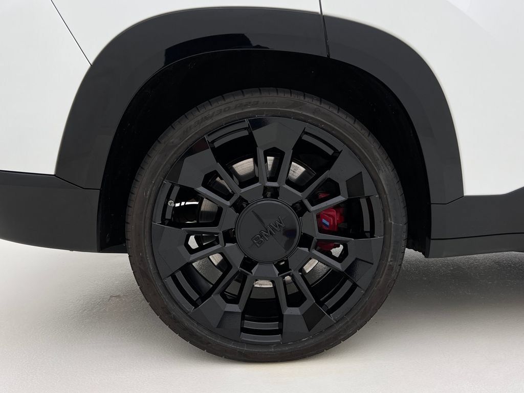 Certified 2023 BMW XM AWD/4WD image 29