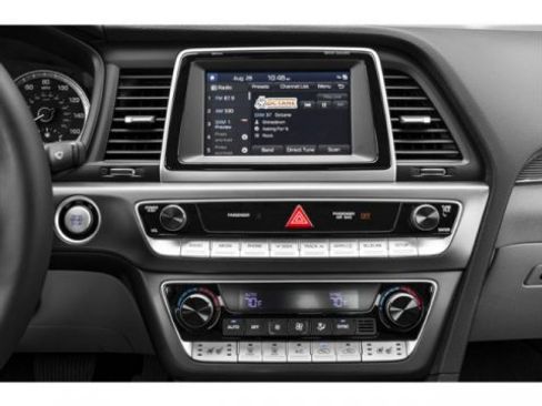 Used 2018 Hyundai Sonata Limited image 13